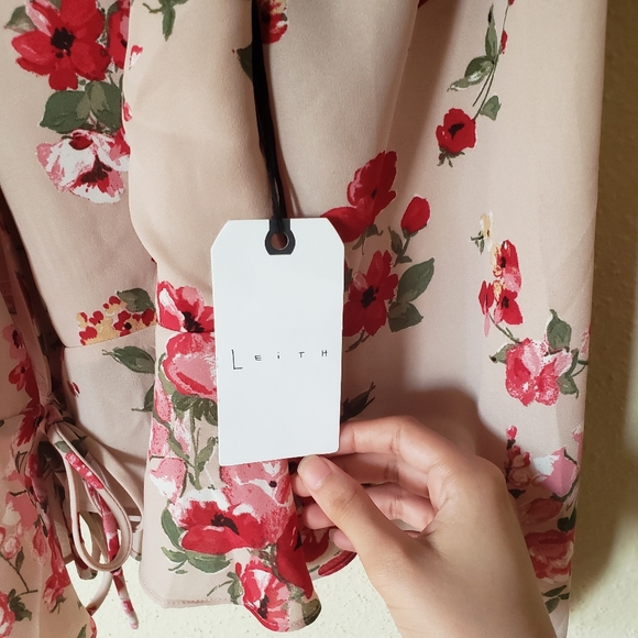 Leith Portrait Floral Print Wrap Top - Picture 6 of 8